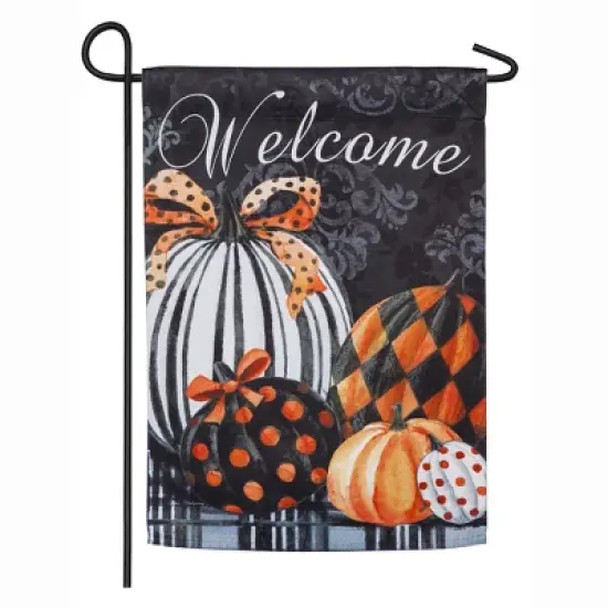 Evergreen Flag Elegant Pattern Pumpkins Garden Suede Flag image {1}