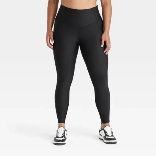Women's Effortless Support High-Rise Pocketed 7/8 Leggings - All In Motion&trade; image {2}