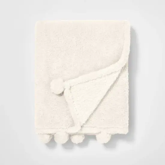 Teddy Bear Plush Kids' Throw - Pillowfort&trade; image {6}