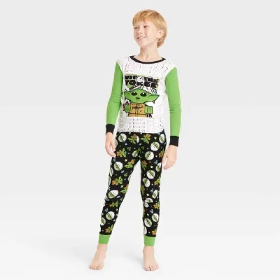 Boys' LEGO Star Wars: The Mandalorian The Child 2pc Snug Fit Pajama Set with Slippers - Black/Green image {6}
