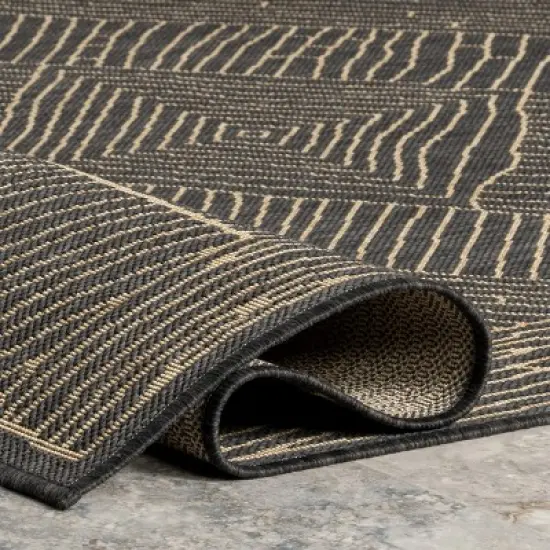nuLOOM Myrna Geometric Indoor/Outdoor Patio Area Rug image {3}