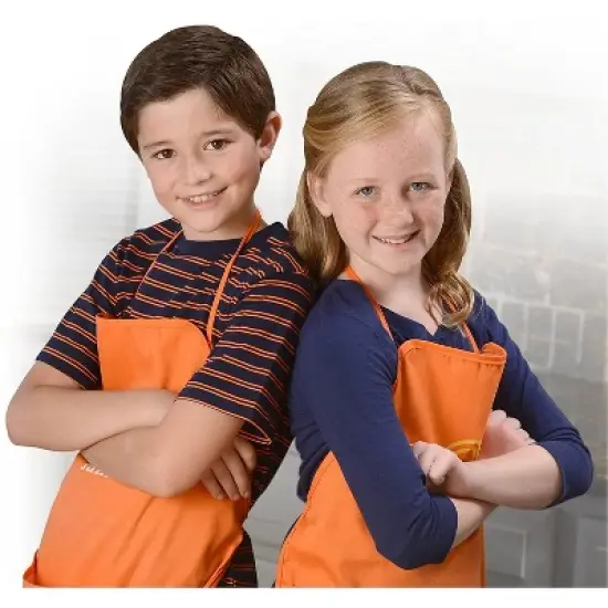 Jazwares MasterChef Junior Cooking Essentials Set - Kit Includes Real Cookware For Kids, Recipes & Apron, 9pc image {2}