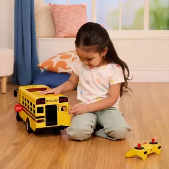 DRIVEN by Battat RC School Bus: Remote Control Vehicle for Fine Motor Skills, Battery-Powered Toy Bus image {3}