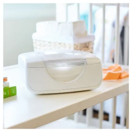 Munchkin Bright & Warm Wipe Warmer - White image {1}