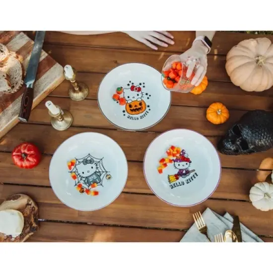 Silver Buffalo Sanrio Hello Kitty Witch 9-Inch Ceramic Coupe Dinner Bowl image {7}