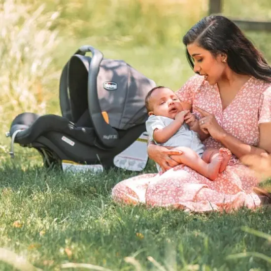 Chicco KeyFit 30 ClearTex Infant Car Seat image {10}