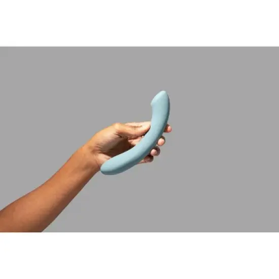Bloomi Indulge Waterproof Rechargeable Double-Sided Vibrator image {2}