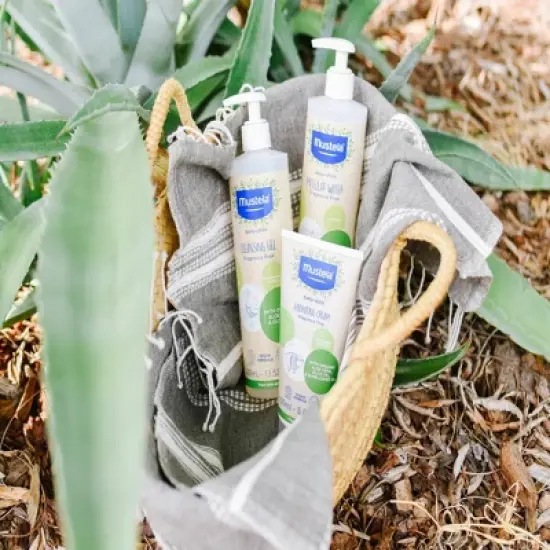 Mustela Organic Micellar Baby Bath Wash Water with Olive Oil and Aloe - Fragrance Free - 13.5 fl oz image {4}