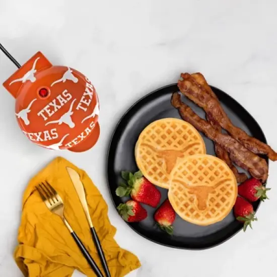 Uncanny Brands Texas Longhorns Mini Waffle Maker image {4}