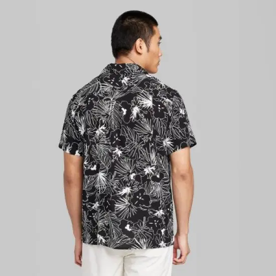 Men's Short Sleeve Collared Button-Down Shirt - Original Use&trade; image {2}