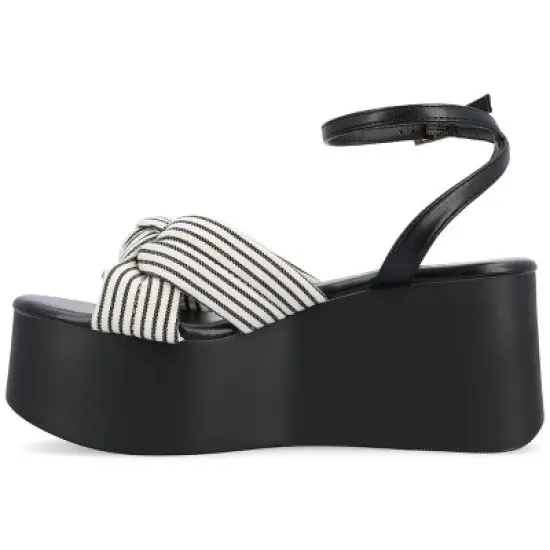 Journee Collection Womens Lailee Tru Comfort Foam Buckle Platform Sandals image {1}