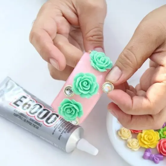 E6000 2 Fl oz Multi purpose Craft Glue: Clear Adhesive for Wood, Glass, Metal, Rubber & Plastic, Dries Clear image {1}