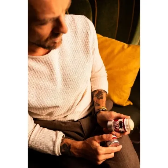 18.21 Man Made Octane Aluminium-Free Men's Natural Deodorant, Sweet Tobacco image {8}