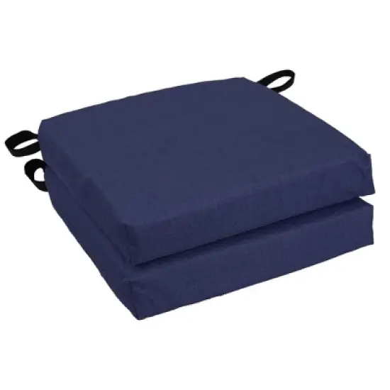 Blazing Needles, 16-inch Outdoor Cushion image {4}