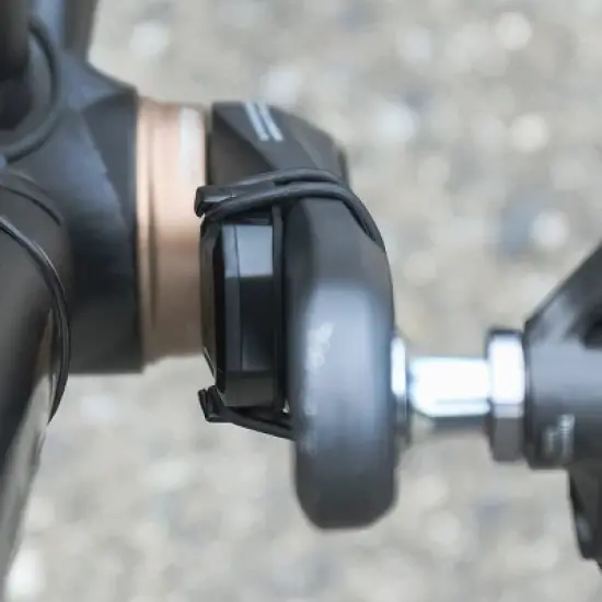 CatEye CDC-30 Bluetooth and ANT+ Magnetless Cadence Sensor - Black image {2}