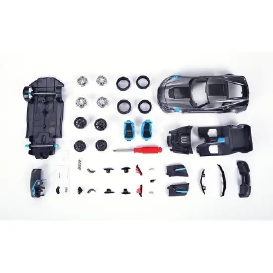 Maisto Die Cast 1:24 Scale AL 2017 Chevrolet Corvette Grand Sport image {2}