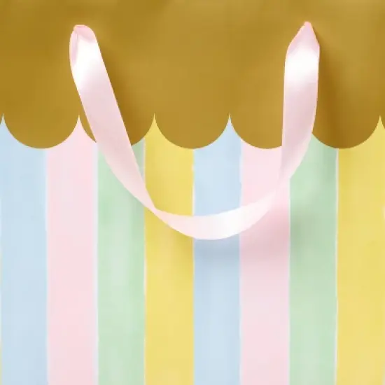Medium Gift Bag Scallop Stripe - Spritz&trade; image {2}