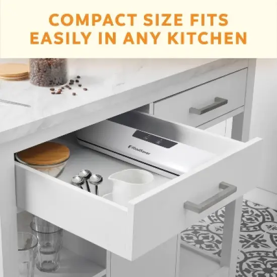 FoodSaver Everyday Vacuum Sealer with Precut Bags: Best Food Vacuum Packer, White, 3-Year Warranty, Spot Clean image {4}