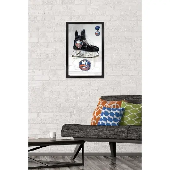 Trends International NHL New York Islanders - Drip Skate 21 Framed Wall Poster Prints image {1}