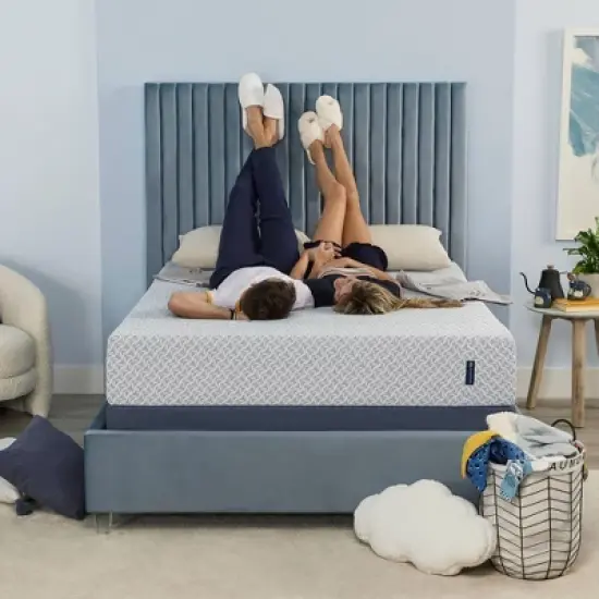 Serta Medium Firm 10" Gel Memory Foam Mattress image {8}