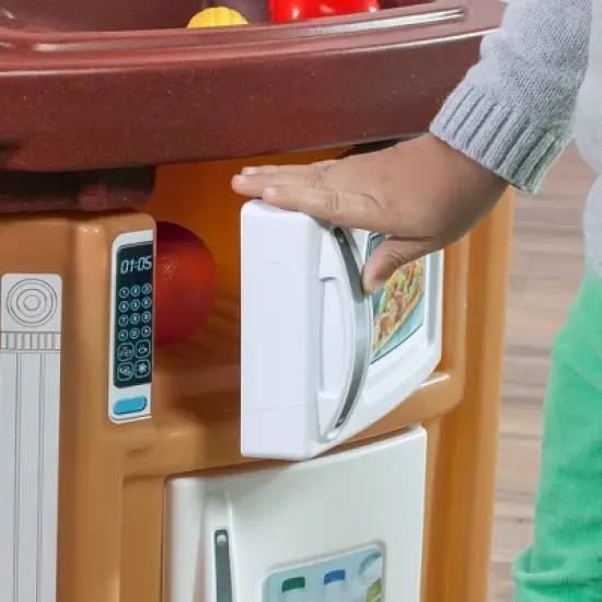 Step2 Fun with Friends Kitchen image {12}