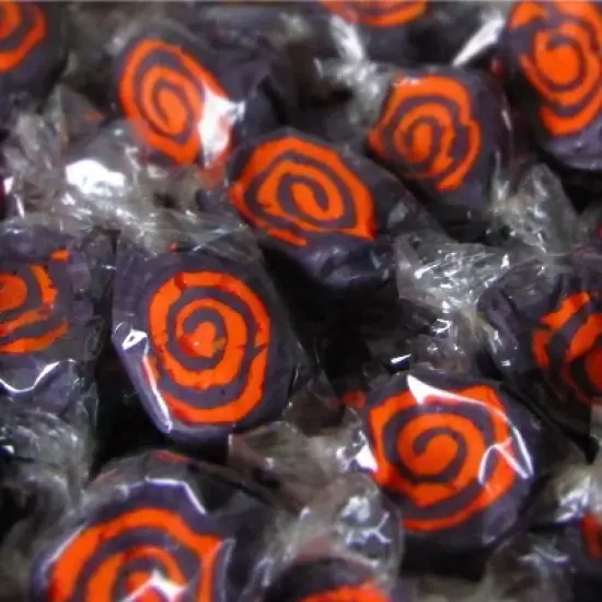 Halloween Black and Orange Cream Taffy Chews by It's Delish image {7}