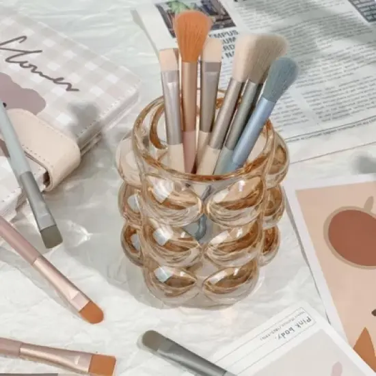 Wikineon Premium Makeup Brush Three Piece Set - Soft Synthetic Bristles for Foundation, Powder & Blush, Professional-Grade Tools image {3}