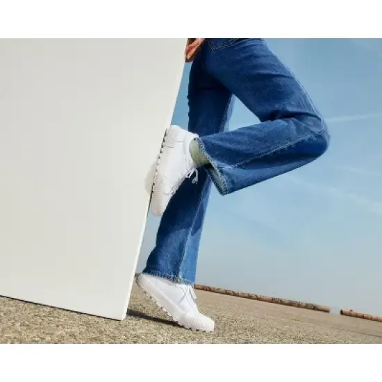 Levi's Womens Emma Platform Sneaker Shoe image {7}