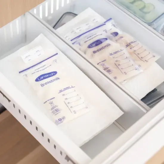 Lansinoh Breast Milk Storage Bags image {4}