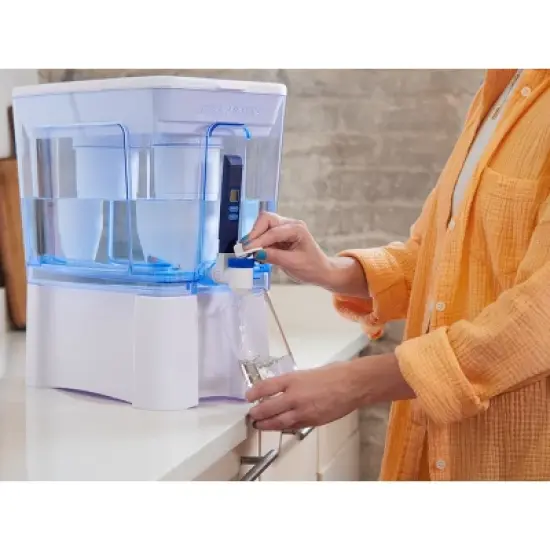 ZeroWater 52-cup Ready Read Dispenser: BPA-Free Water Filtration System, Filters Odors, Sediment, Mercury, Lead, Chlorine image {10}
