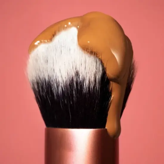 Real Techniques Expert Face Makeup Brush image {3}