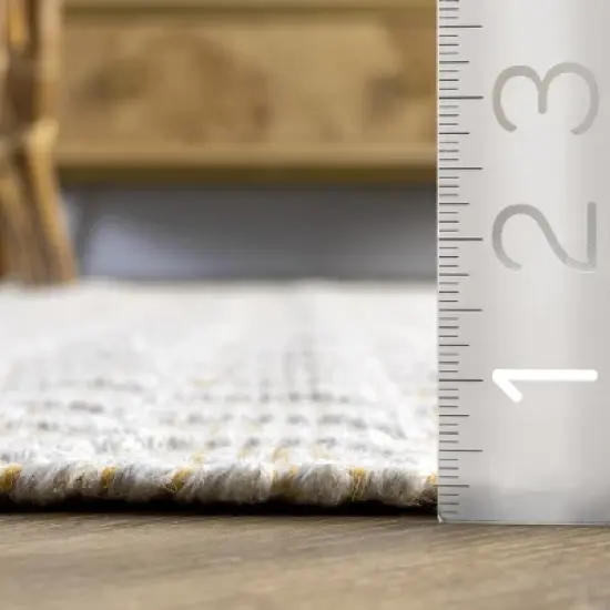 nuLOOM Wylie Honeycomb Wool Fringe Rug image {2}