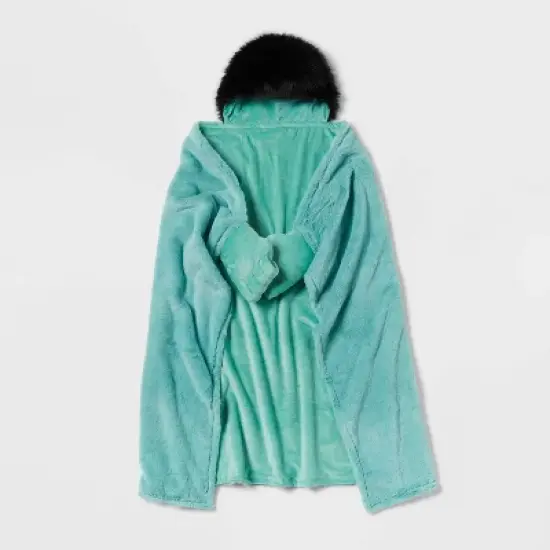 Marvel Hulk Kids' Hooded Blanket - The Marvel Collection by Pillowfort&trade; image {3}