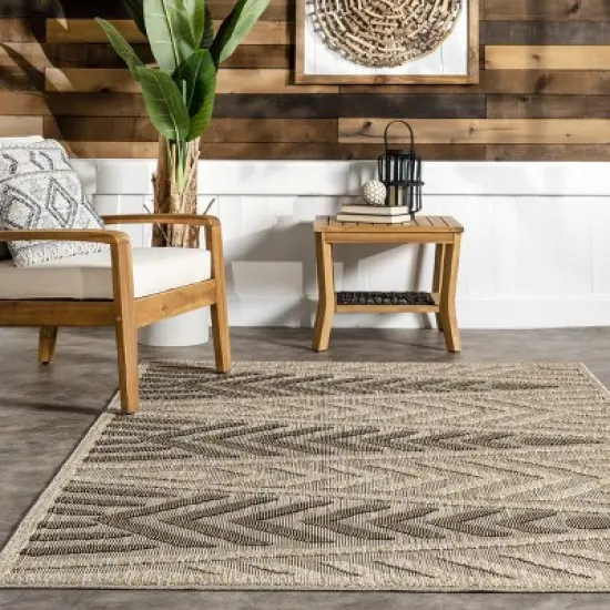 nuLOOM Oliva Modern Diamond Indoor/Outdoor Patio Area Rug image {7}