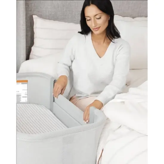 Skip Hop Cozy-Up 2-in-1 Bedside Sleeper & Bassinet image {10}
