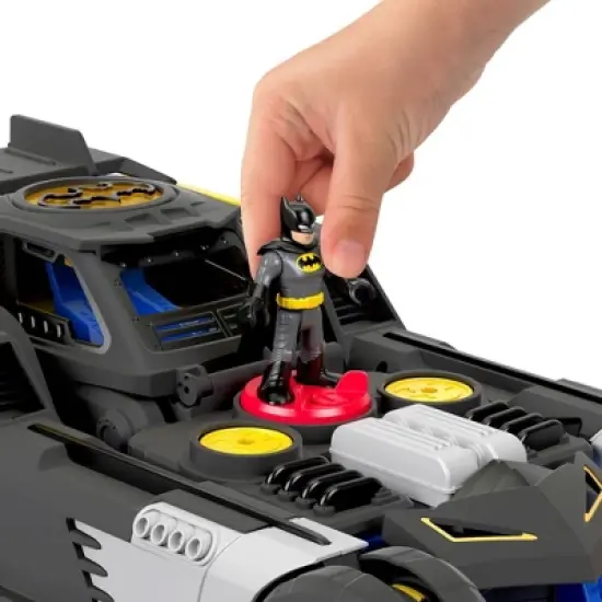 Fisher-Price Imaginext DC Super Friends Batman and Transforming Batmobile RC Vehicle image {2}