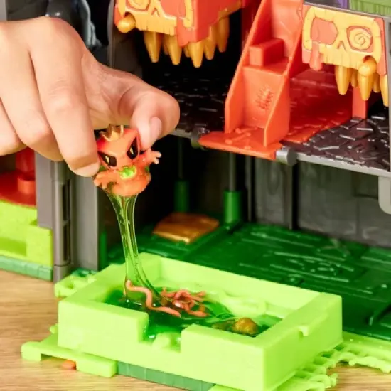 Treasure X Lost Lands Skull Island Skull Temple Mega Playset image {13}