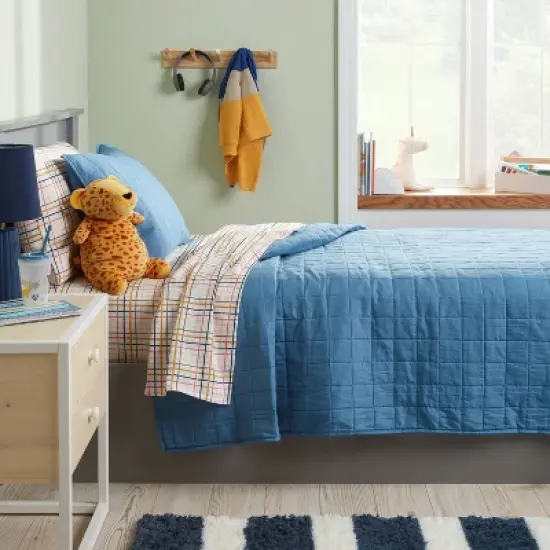 Value Kids' Quilt Bergen Blue - Pillowfort&trade; image {1}