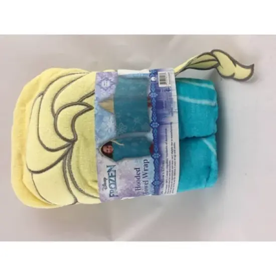 Frozen Elsa Hooded Bath Towel Blue image {2}