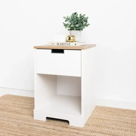 Vaibryn 1 Drawer Nightstand White - Signature Design by Ashley image {4}