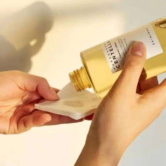 SKIN1004 Toning Toner - 210ml image {2}