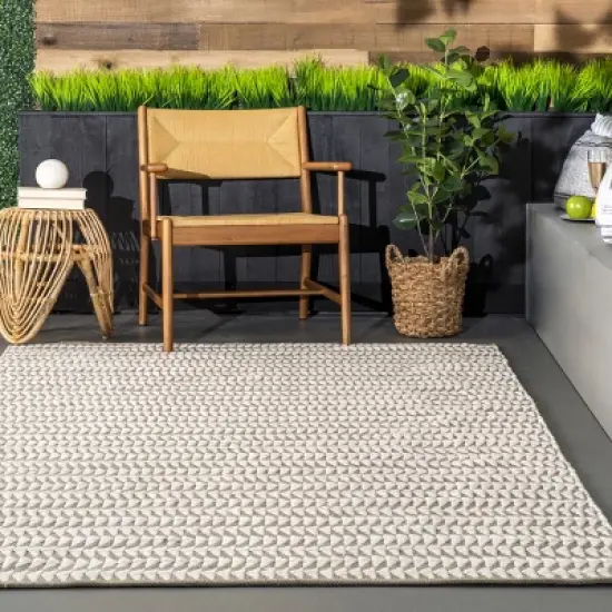 nuLOOM Outdoor Striped Yasmin Patio Area Rug image {7}