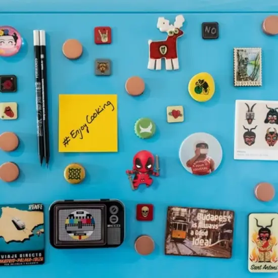 Monogram International Inc. Marvel Deadpool Classic 3D Foam Magnet image {2}