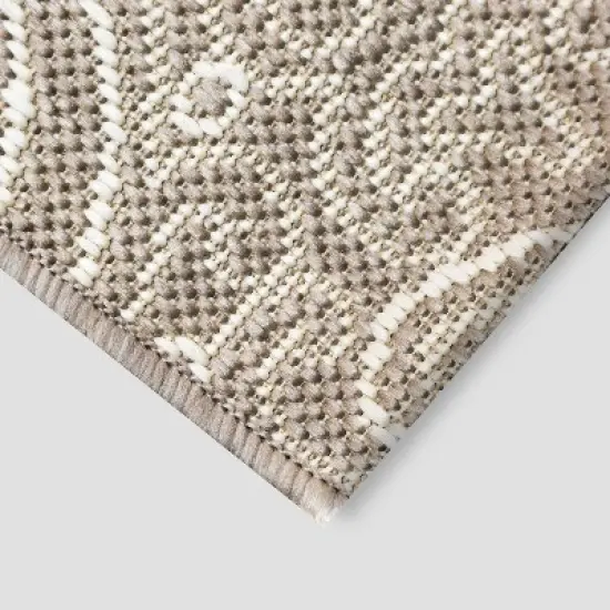 Clover Outdoor Rug - Threshold image {1}
