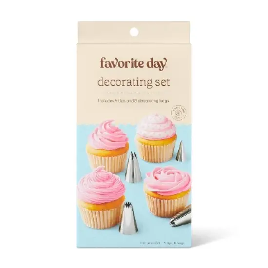 Cupcake Decorating Set - Favorite Day&trade; image {3}