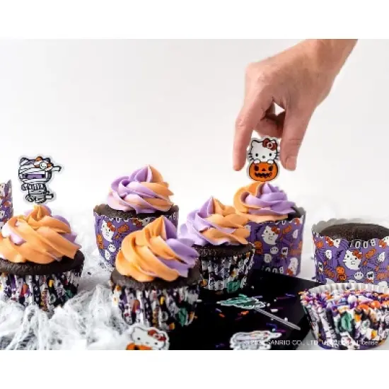 Handstand Kitchen Sanrio Hello Kitty Halloween 37-Piece Cupcake Party Set image {2}