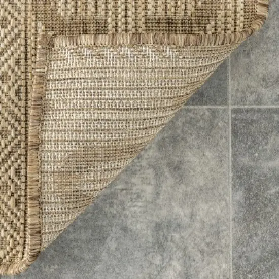 nuLOOM Brandy Transitional Celtic Indoor and Outdoor Patio Area Rug image {6}