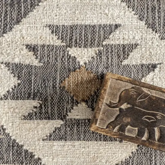 Nuloom Rosanna Southwestern Symbols Jute Indoor Area Rug image {5}