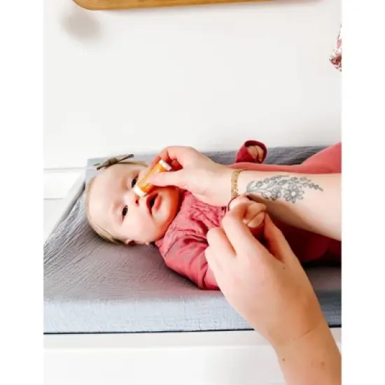 oogiebear Organic Mini Nosebalm and Chestrub Baby Care Kit image {7}