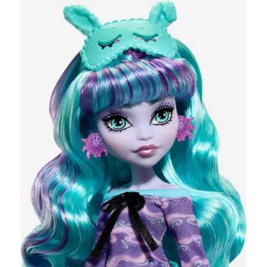 Monster High Creepover Party Twyla Doll image {2}